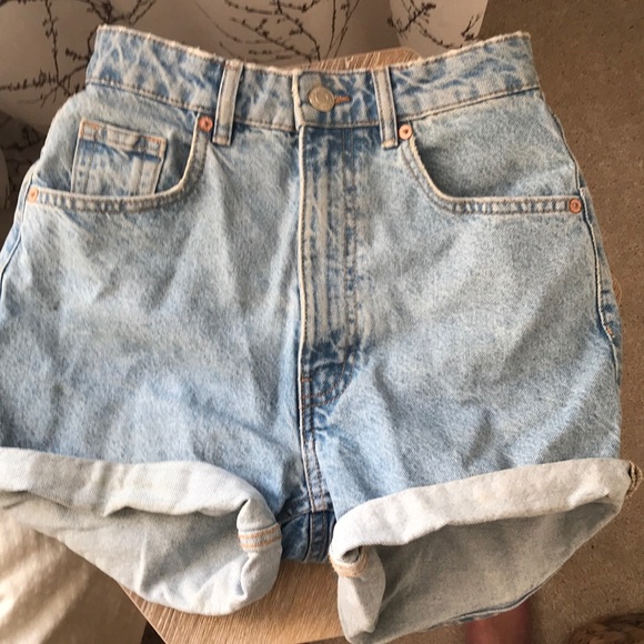 Zara Mom Shorts - Picture 2 of 7